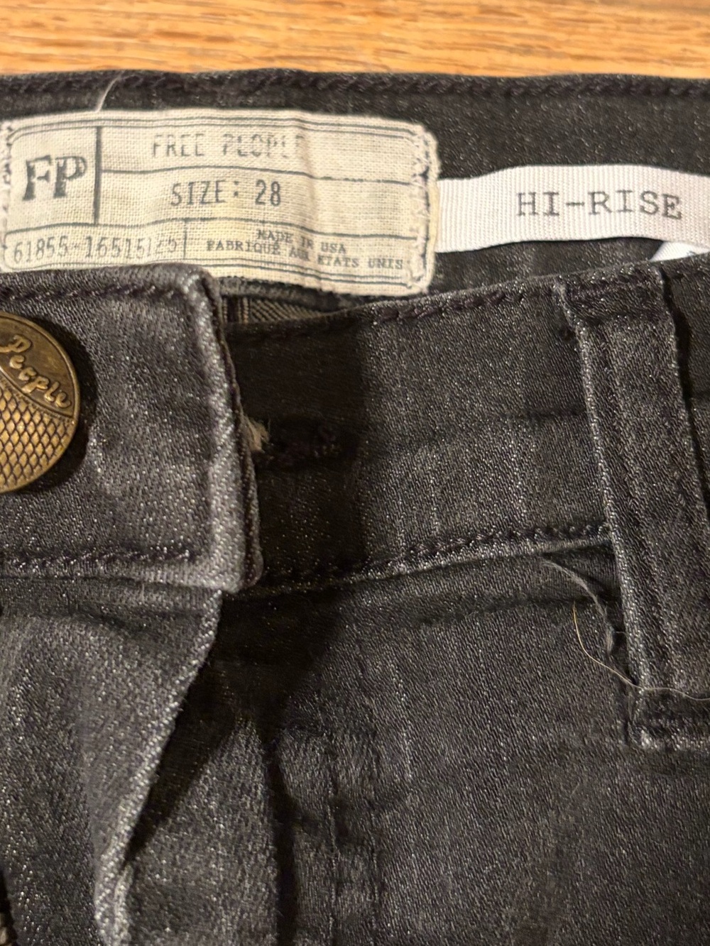 Free People Black Hi Rise Skinny Jeans Size 28 Stretch Denim FP Basics - Picture 2 of 3